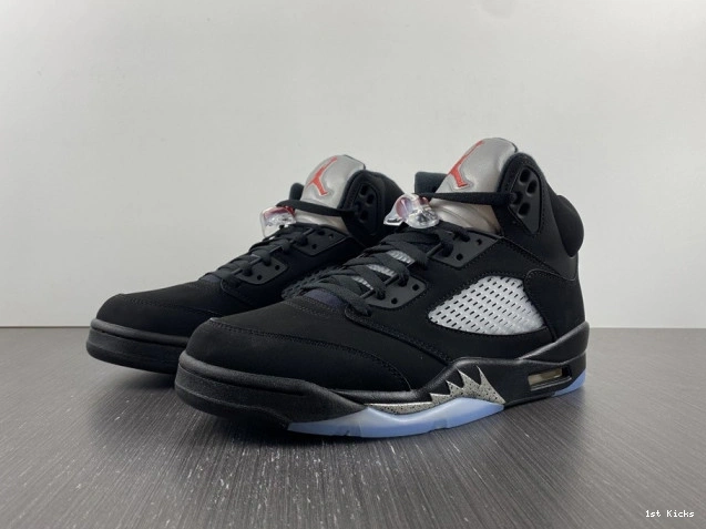 1st Kicks 592 (2016) Black Jordan Metallic 845035- SportInspired 5 Retro 1115